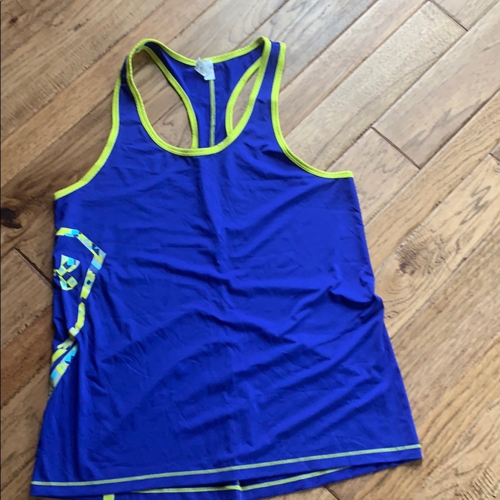 Under Armour tank top medium